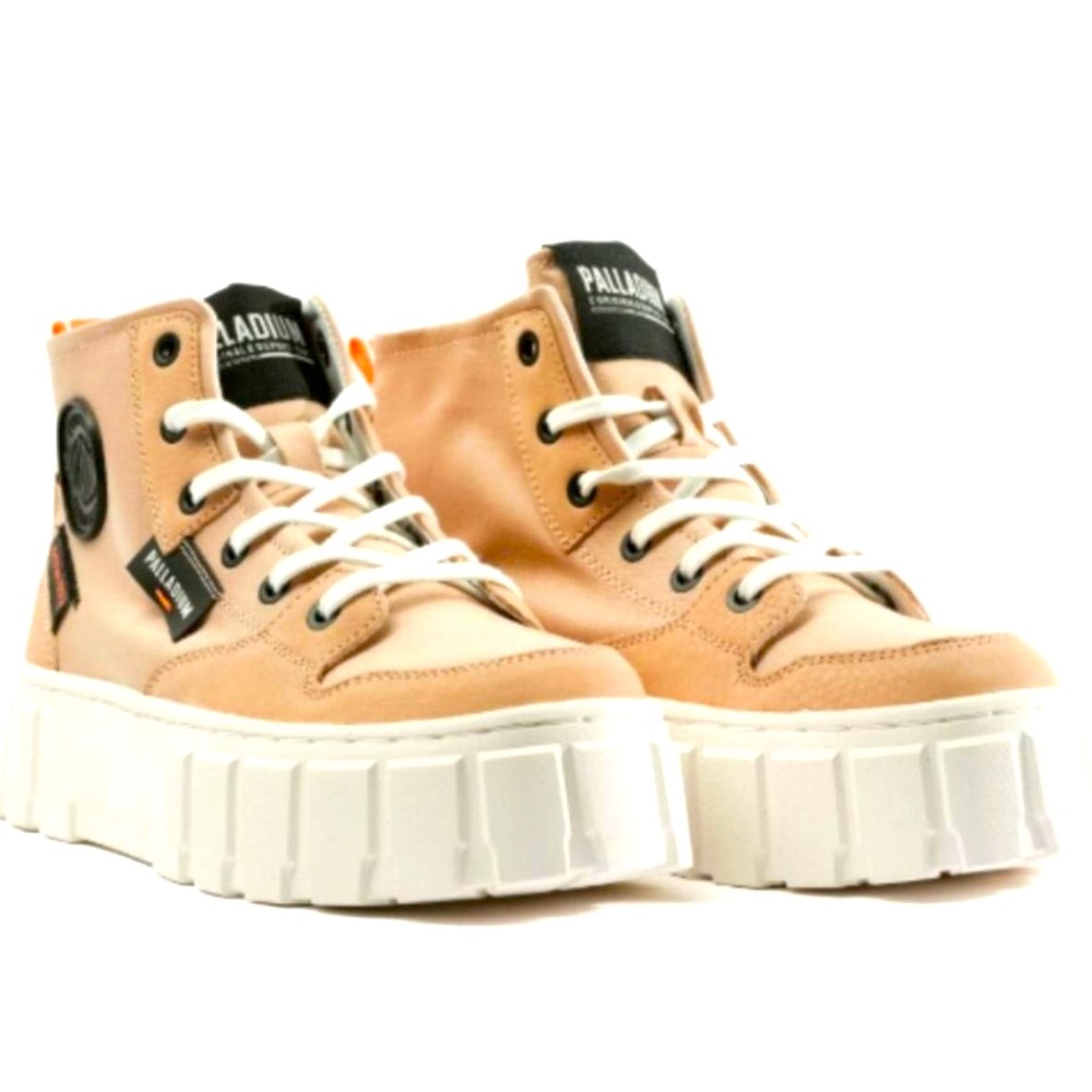 PALLATOWER Hl Palladium High-Top Sneaker NWT
(MSRP: $125) Size 7.5/ EU39
